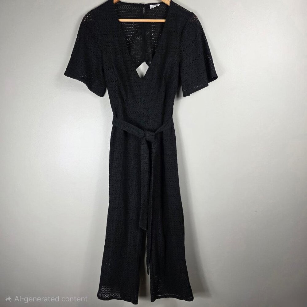 Le Lis Black Belted Capri Romper